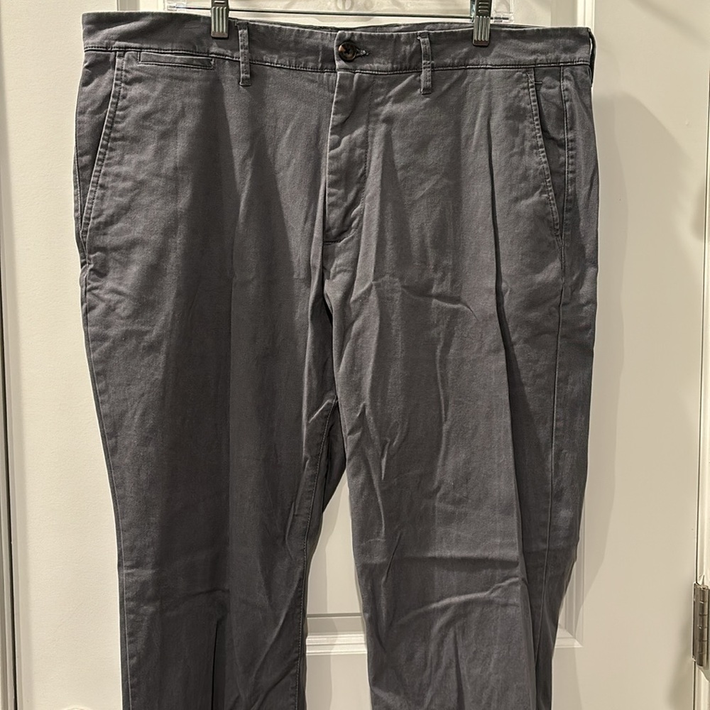 Men’s chino pants